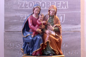 Figura św. Anny z Maryją i Dzieciątkiem Jezus